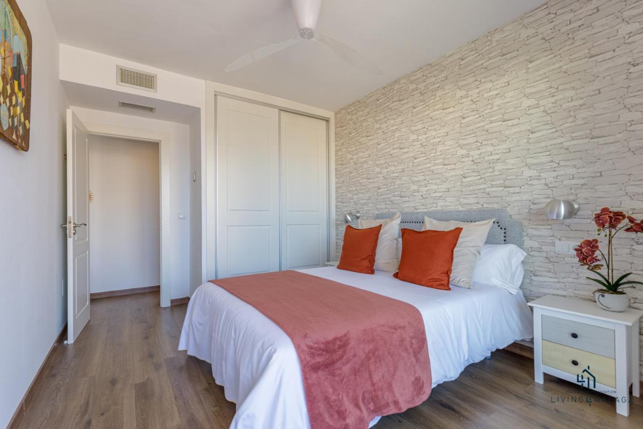 Living4Malaga Theatre Square Terrace Apartment Ngoại thất bức ảnh