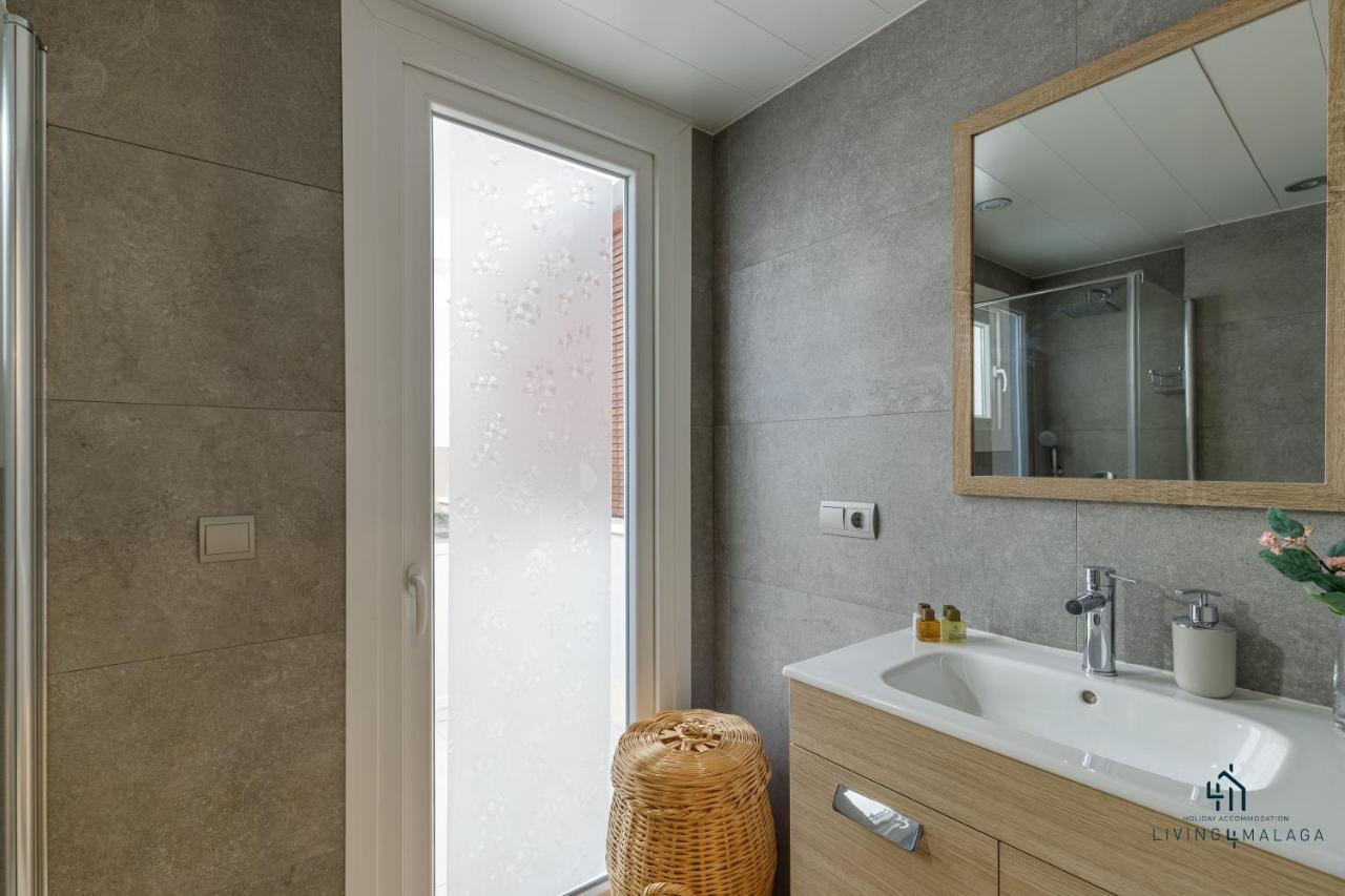 Living4Malaga Theatre Square Terrace Apartment Ngoại thất bức ảnh