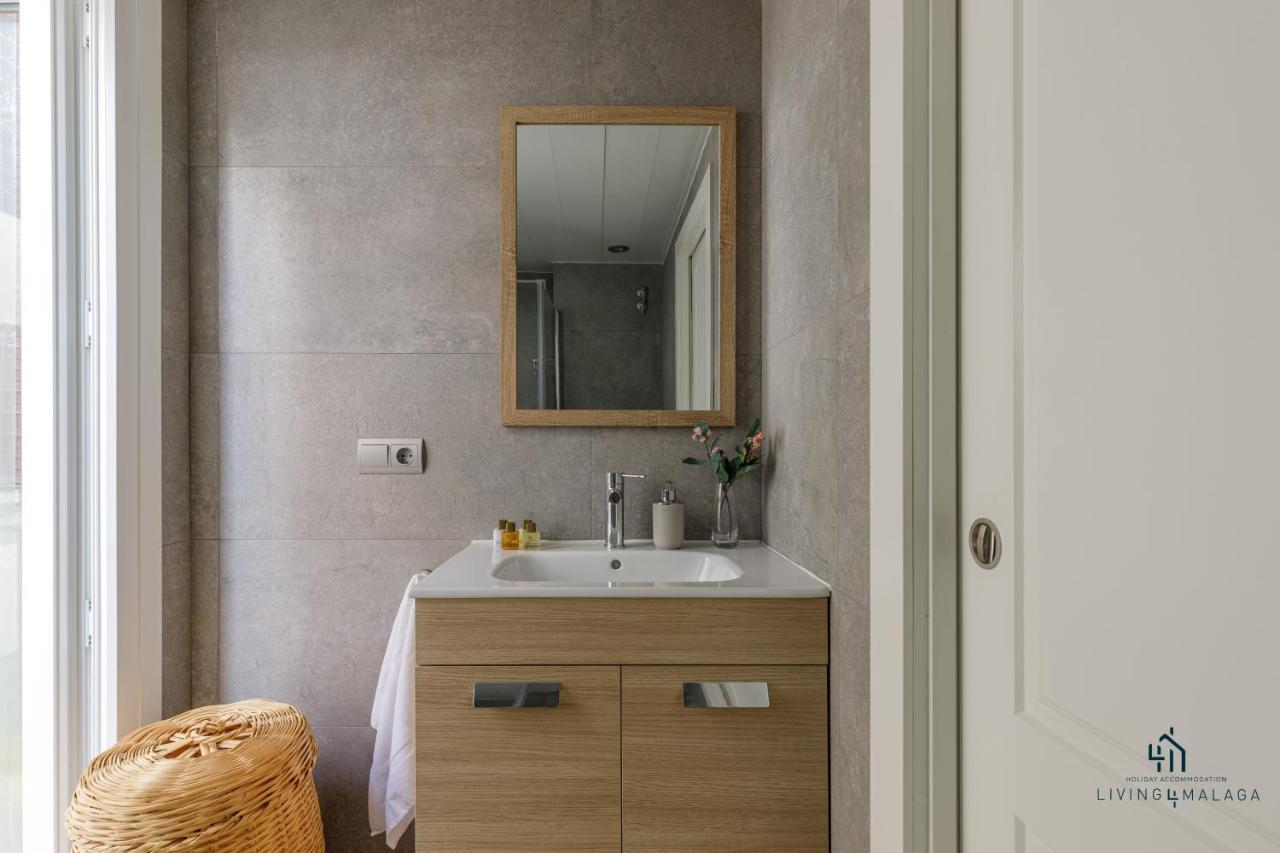 Living4Malaga Theatre Square Terrace Apartment Ngoại thất bức ảnh